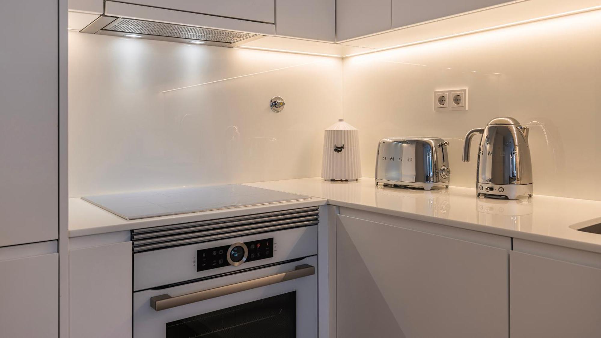 Deluxe 1 Bdr W/ Pool View By Lovelystay Apartamento Lisboa