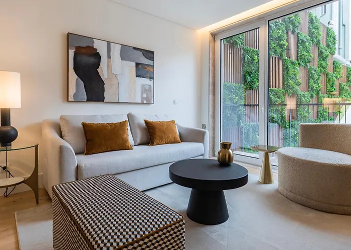 Deluxe 1 Bdr Apartment W/ Pool View By Lovelystay