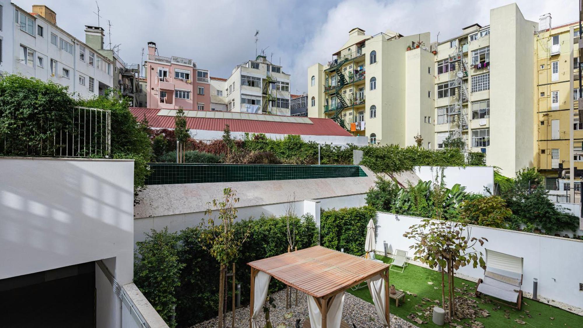 Deluxe 1 Bdr W/ Pool View By Lovelystay Lisboa